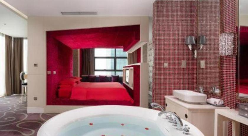 Chongqing Huachen International Hotel Exterior photo