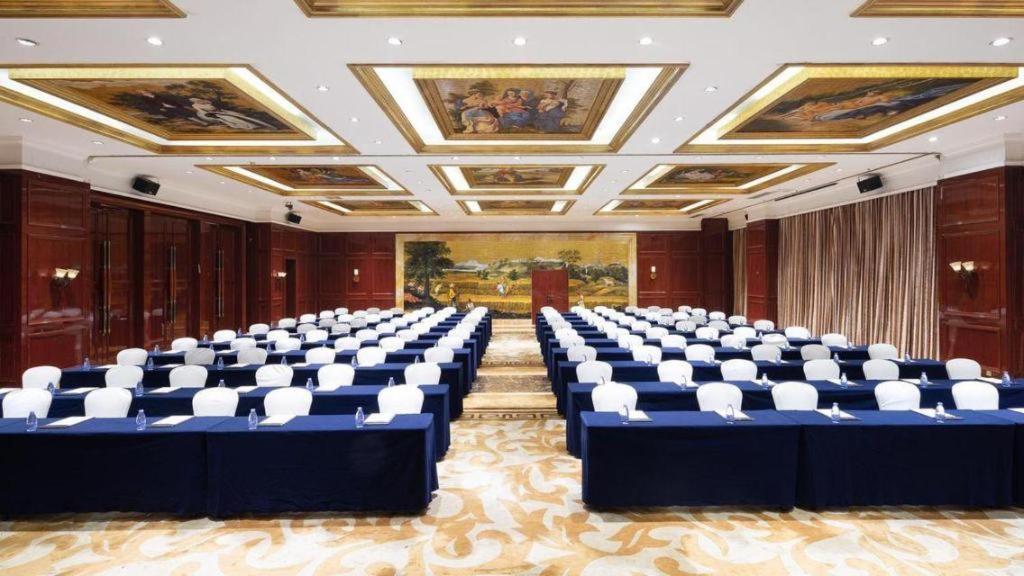 Chongqing Huachen International Hotel Exterior photo
